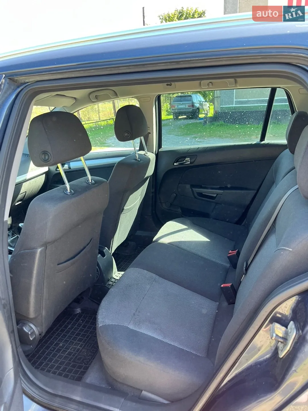 2010 Opel Astra - мініатюра 14