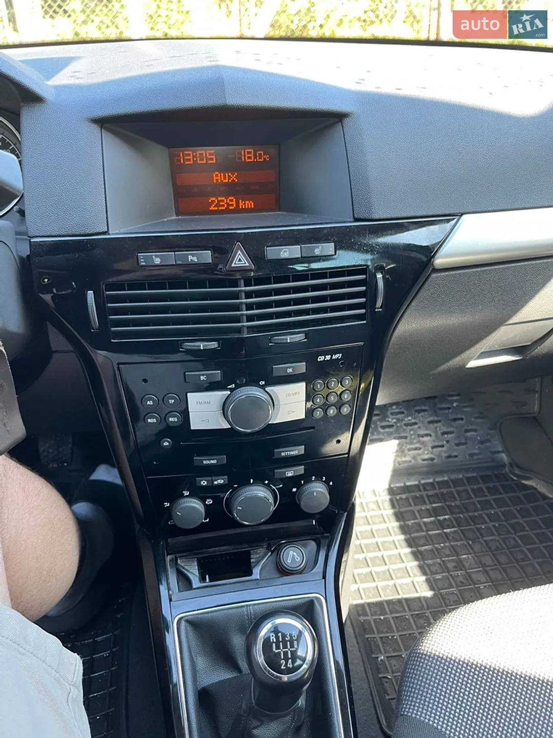 2010 Opel Astra - мініатюра 19