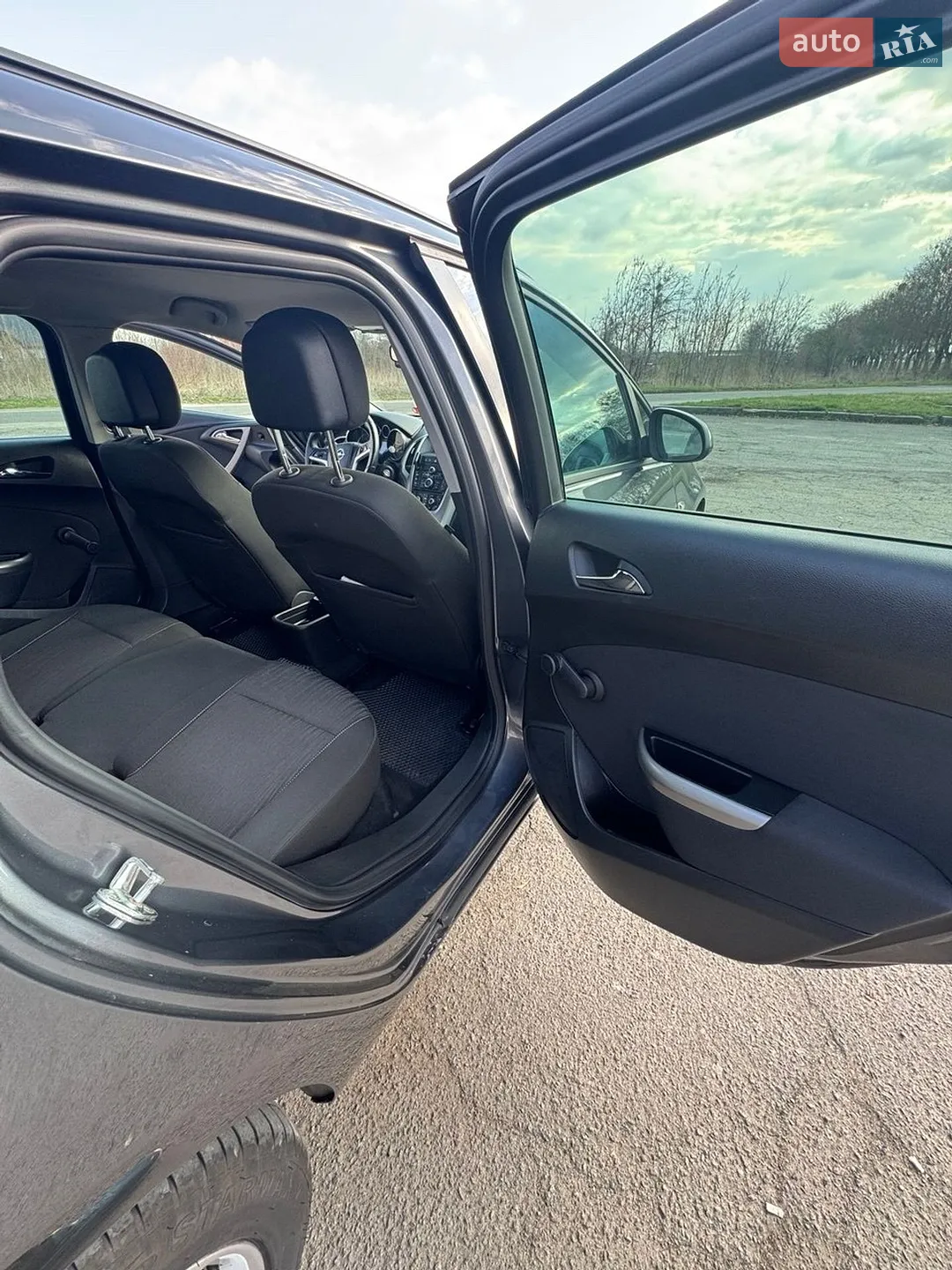 2011 Opel Astra - мініатюра 18