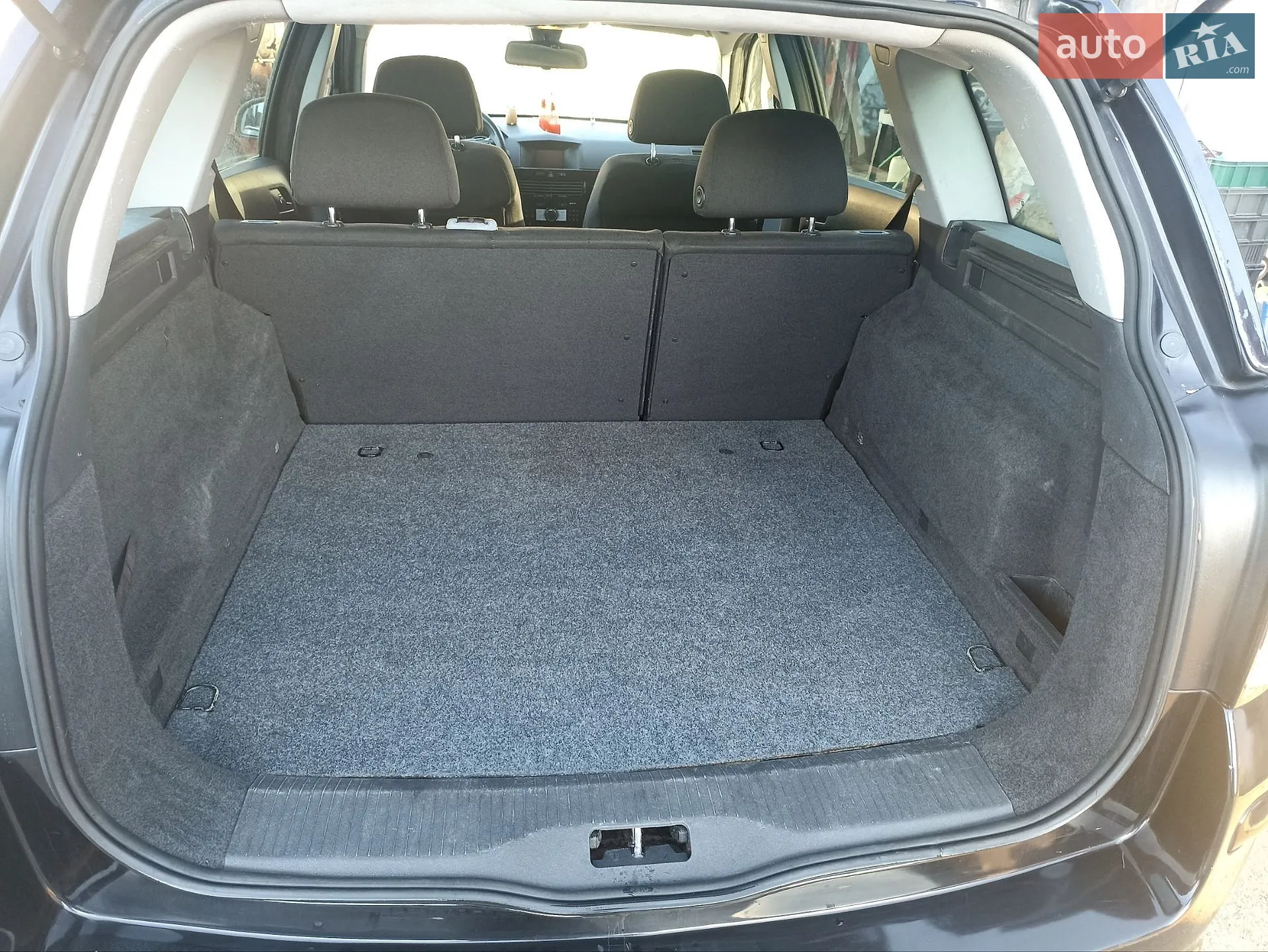 2010 Opel Astra - мініатюра 10