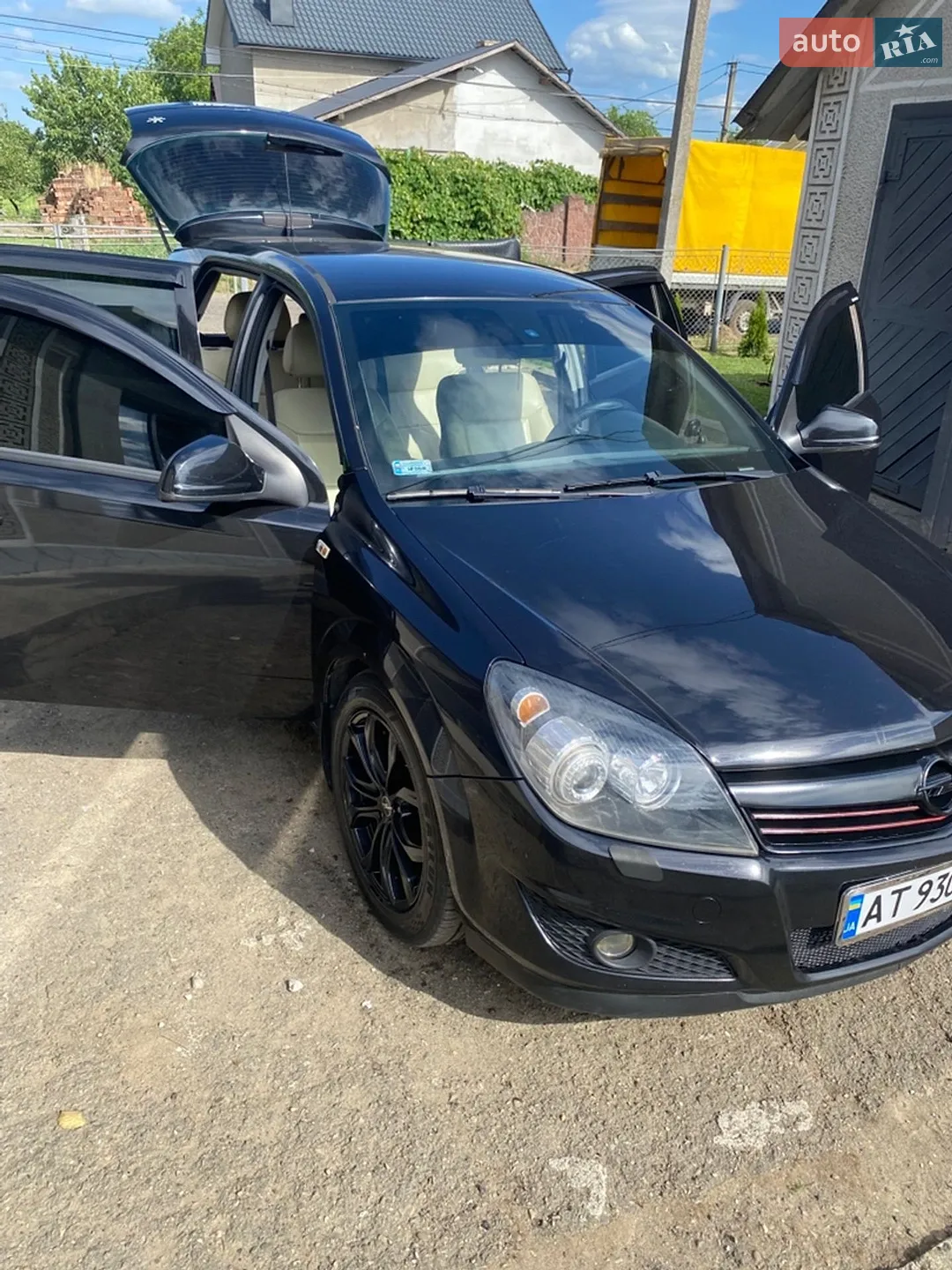 2010 Opel Astra - мініатюра 2