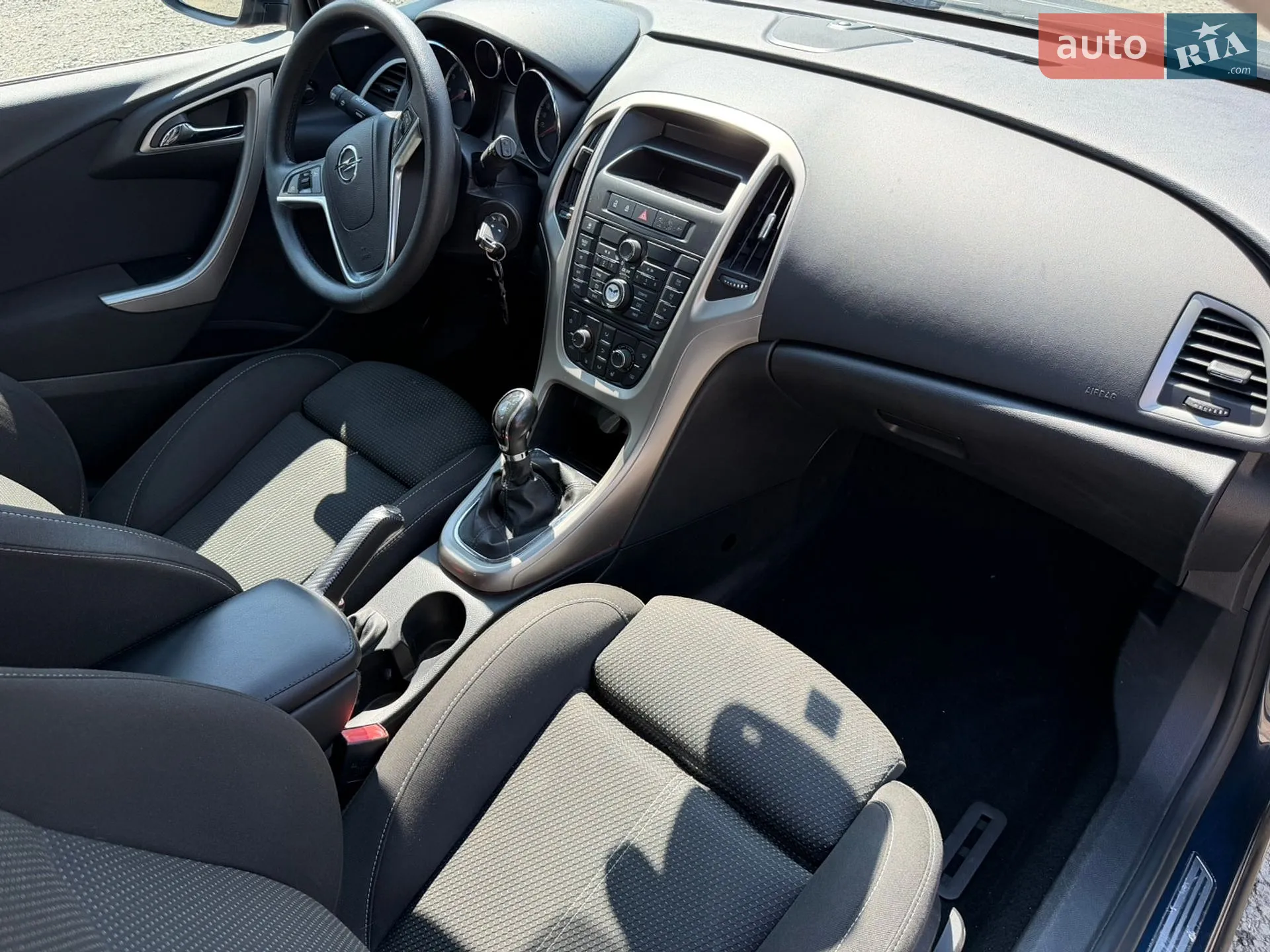 2010 Opel Astra - мініатюра 38