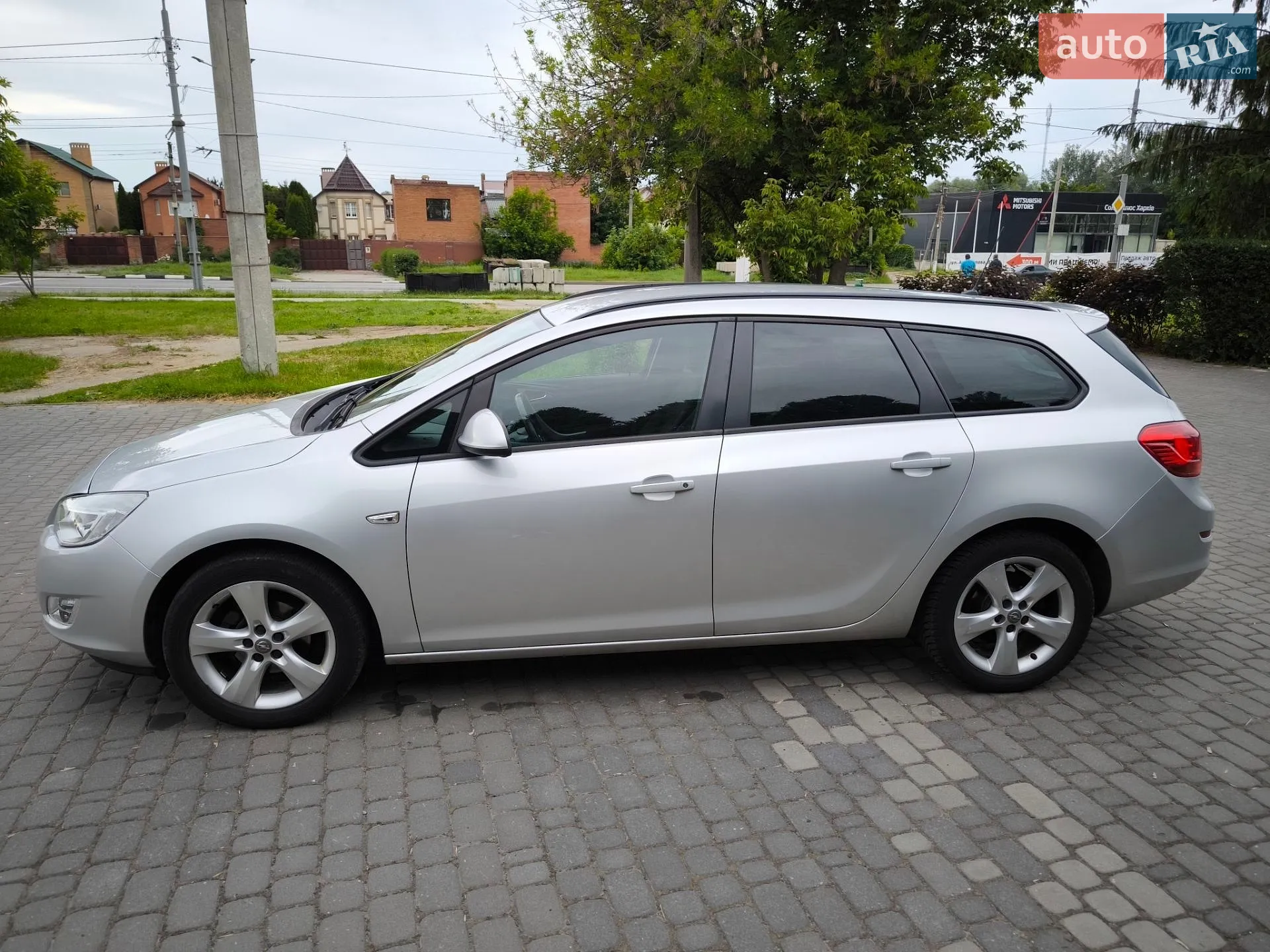 2011 Opel Astra - мініатюра 2