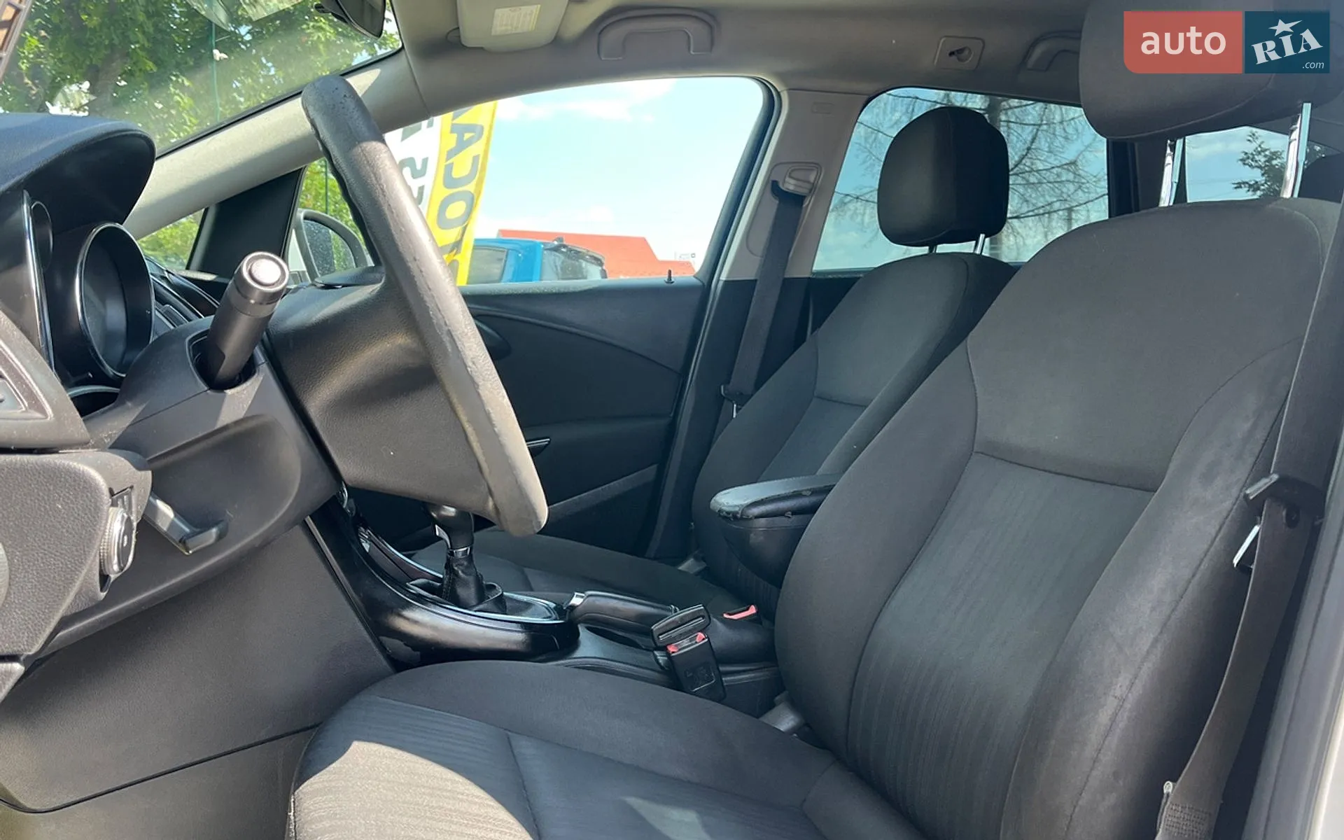 2011 Opel Astra - мініатюра 9