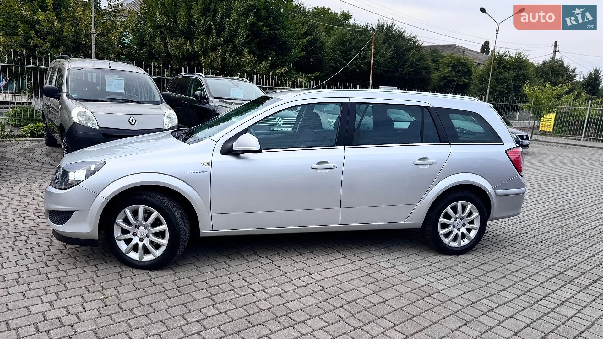 2010 Opel Astra - мініатюра 4