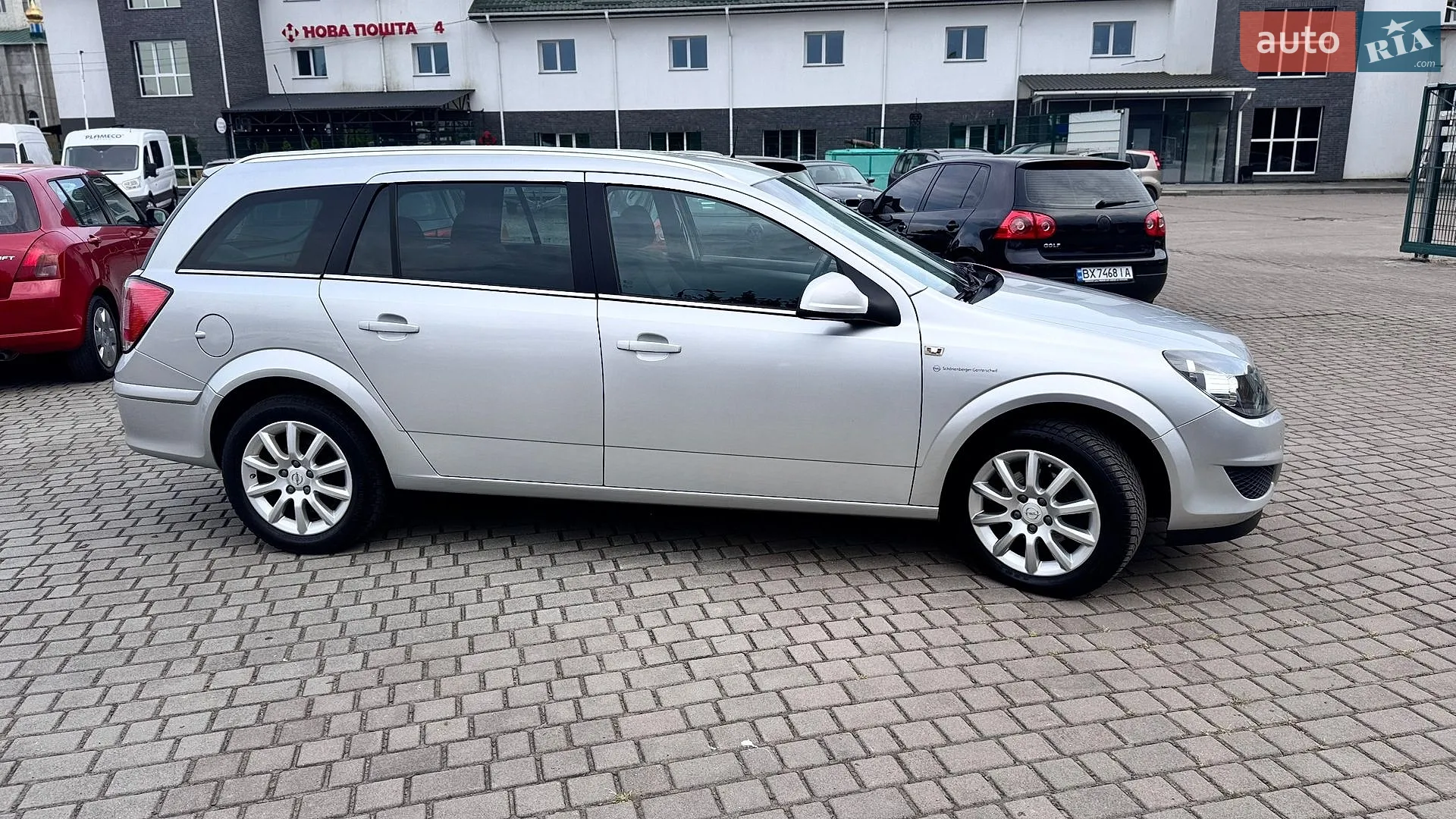 2010 Opel Astra - мініатюра 7