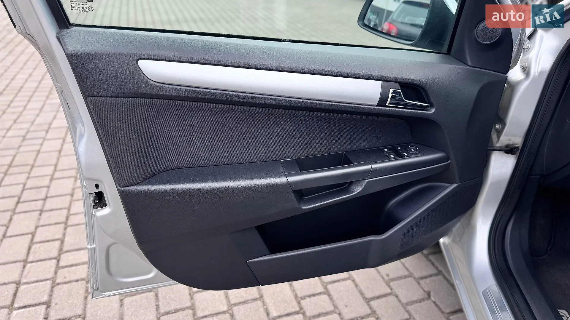 2010 Opel Astra - мініатюра 11