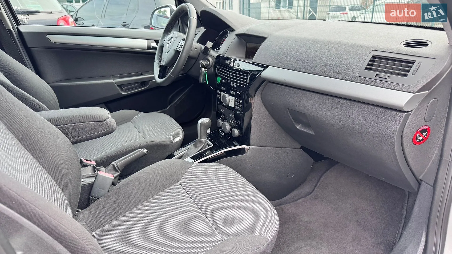 2010 Opel Astra - мініатюра 26