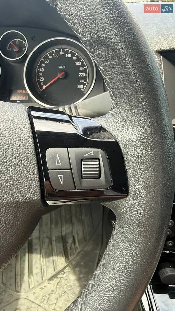 2010 Opel Astra - мініатюра 22
