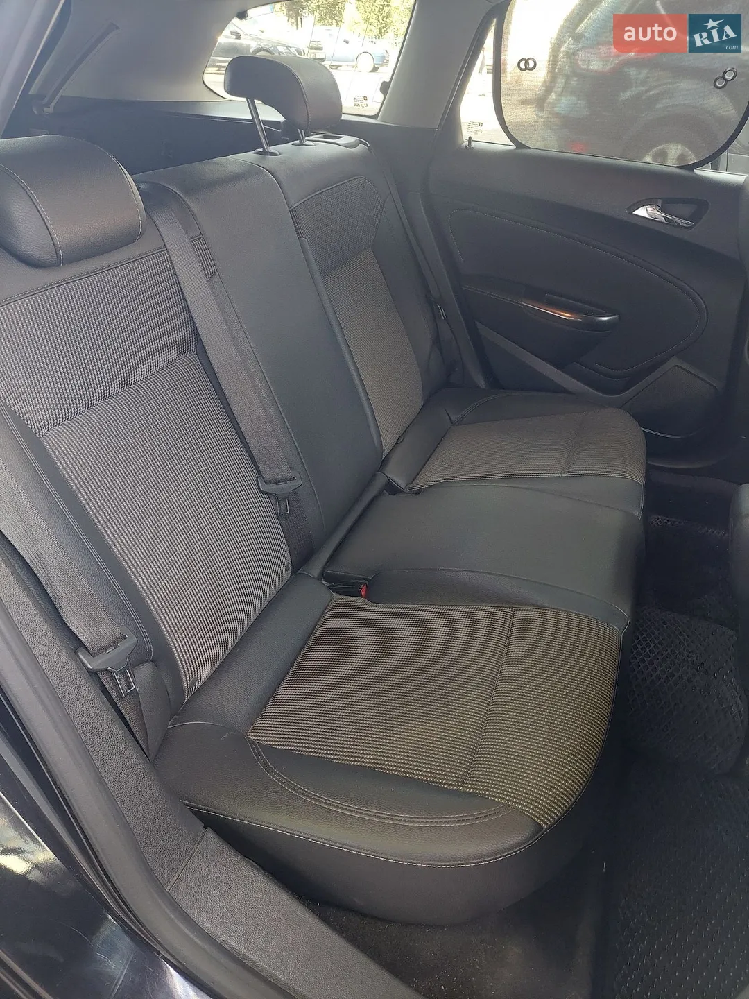 2011 Opel Astra - мініатюра 17