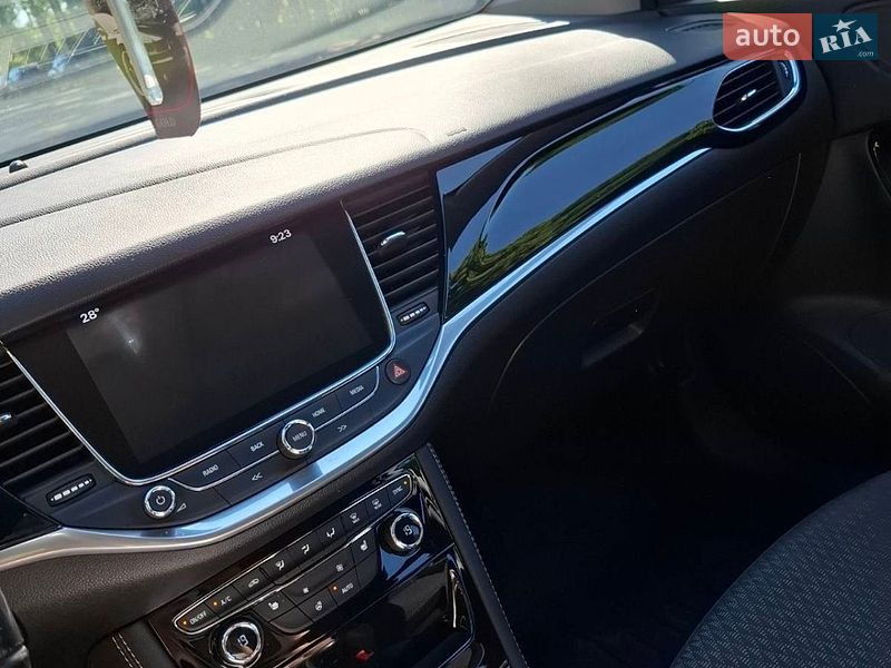 Универсал Opel Astra 2017 в Недригайлове