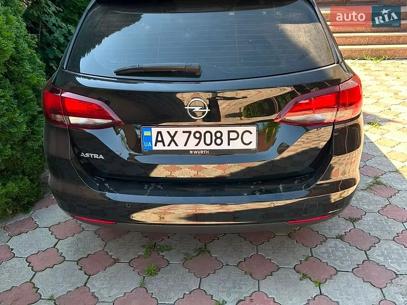 Opel Astra 2022