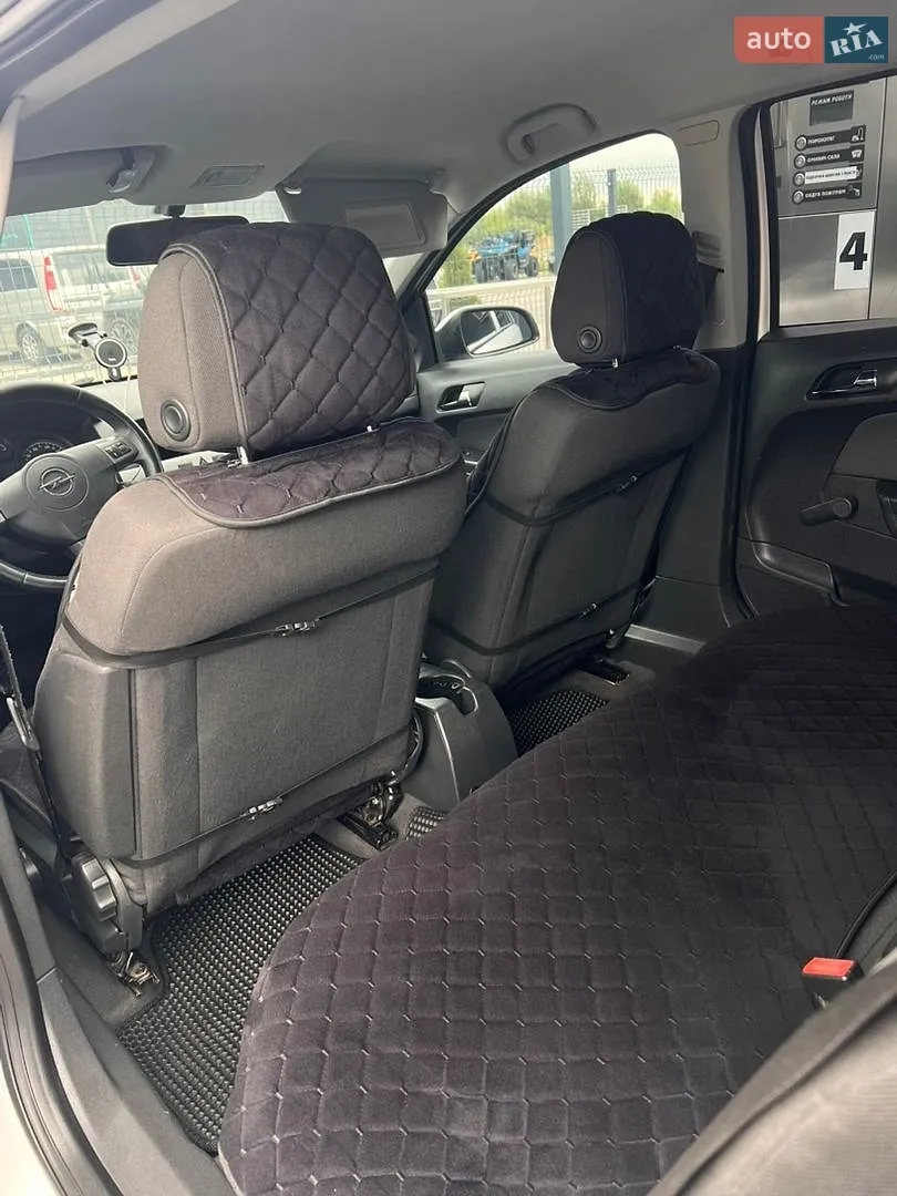 2010 Opel Astra - мініатюра 12