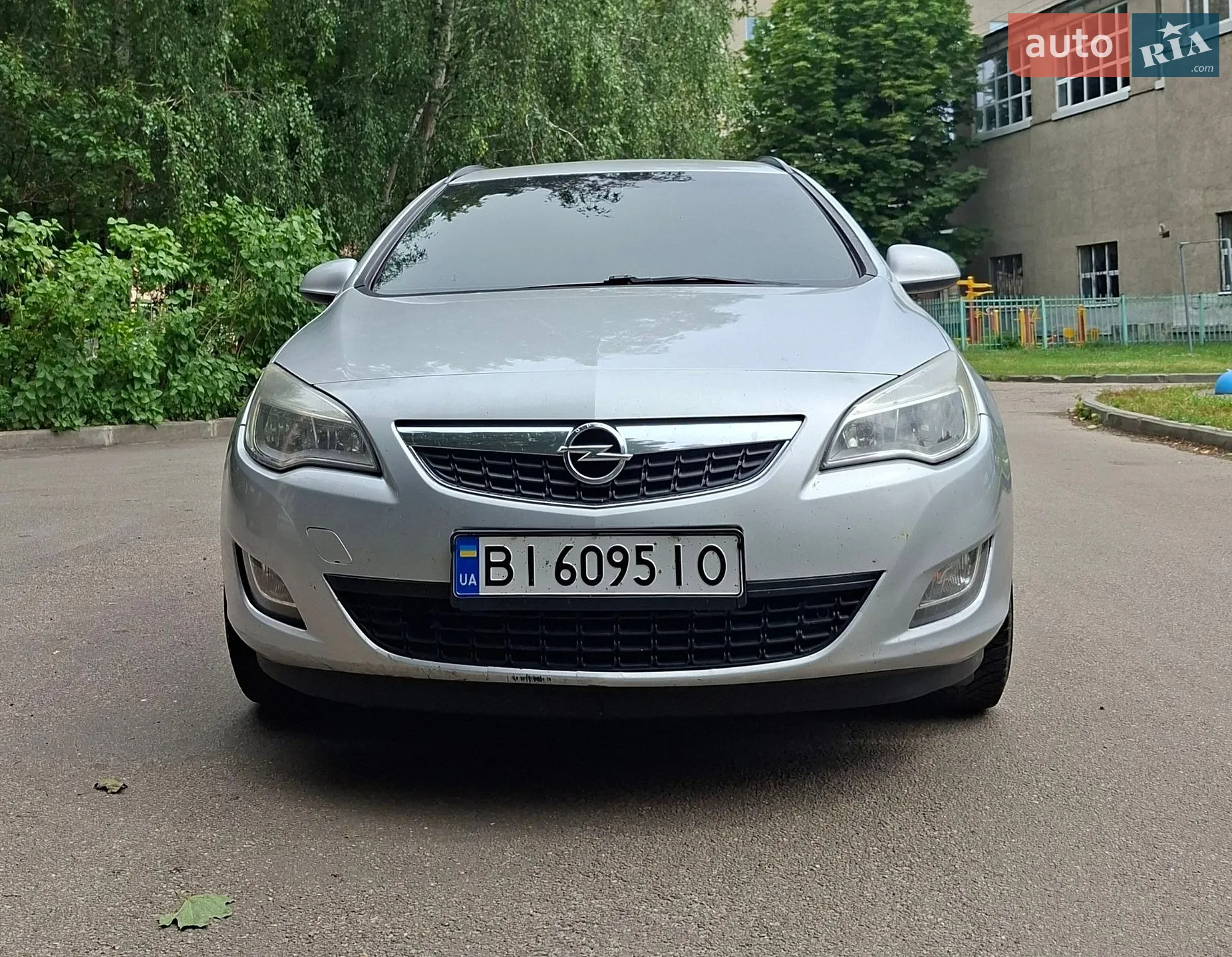 2010 Opel Astra - мініатюра 2