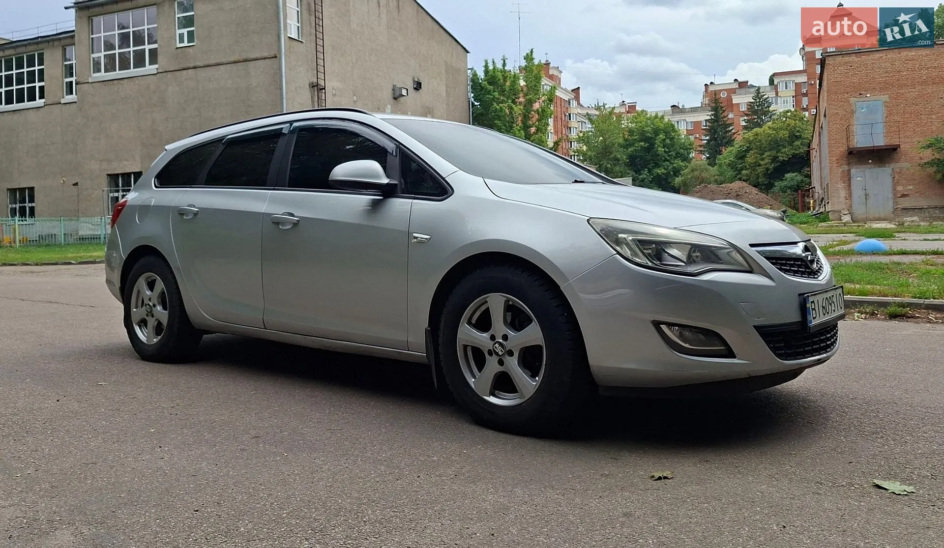 2010 Opel Astra - мініатюра 4