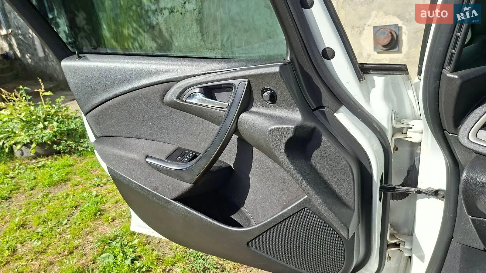 2012 Opel Astra - мініатюра 18