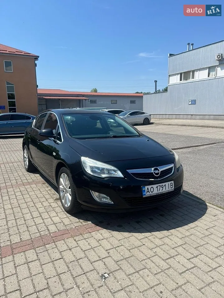 2010 Opel Astra - мініатюра 12