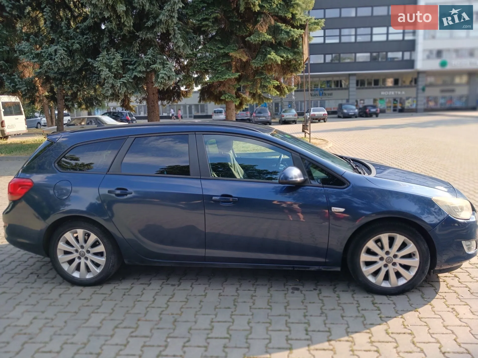 2011 Opel Astra - мініатюра 2