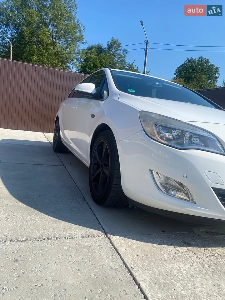 2011 Opel Astra - мініатюра 9