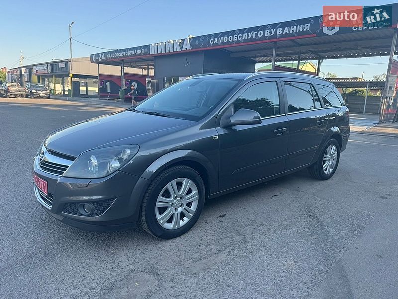 Opel Astra 2010