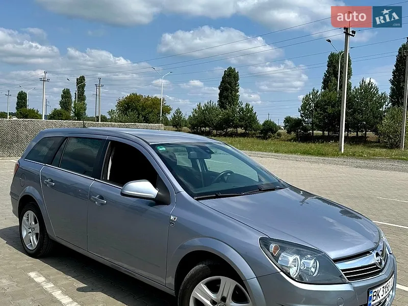 Opel Astra 2010