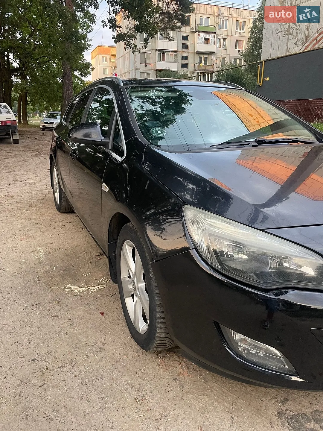 2011 Opel Astra - мініатюра 2