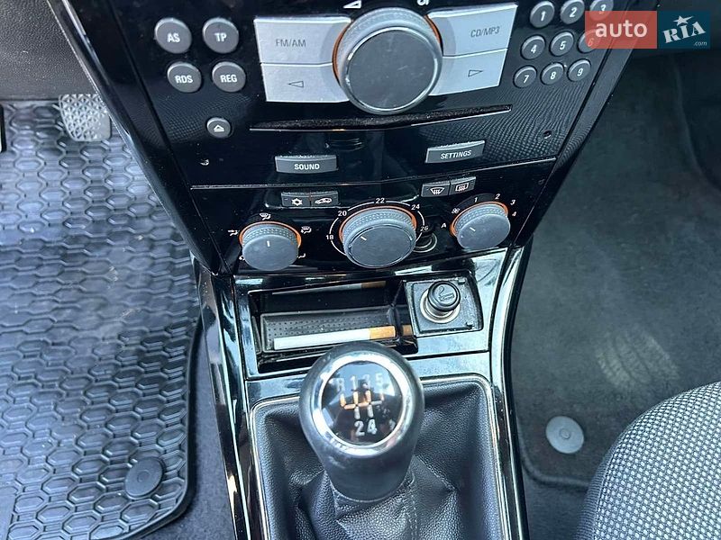 Универсал Opel Astra 2011 в Белой Церкви