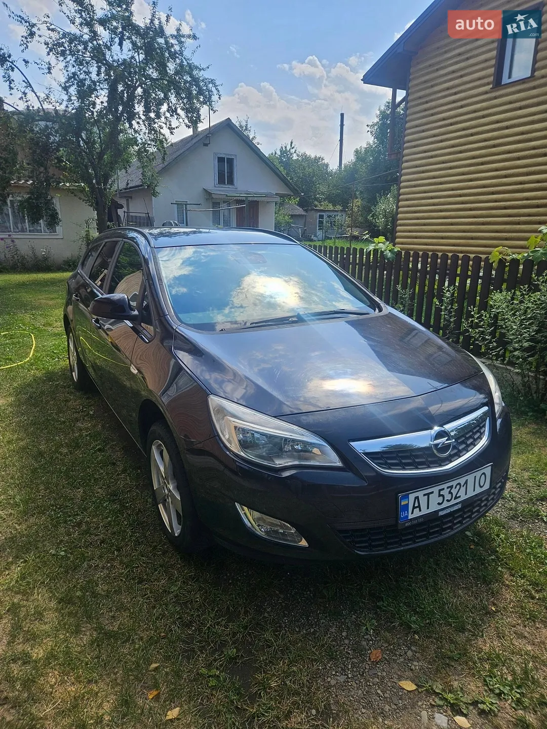 2011 Opel Astra - мініатюра 2