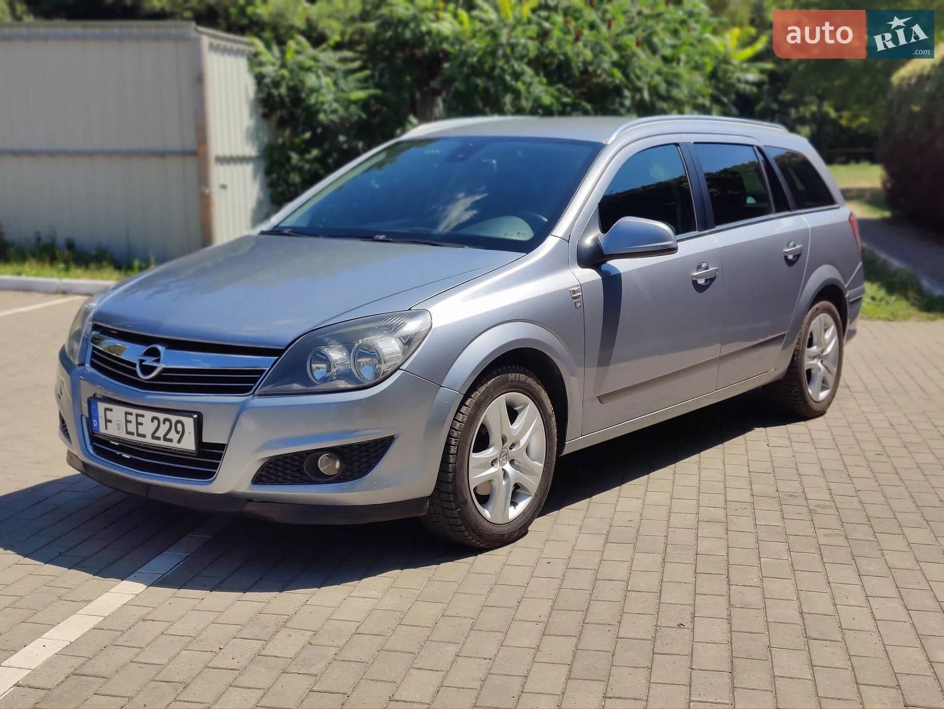 2010 Opel Astra - мініатюра 2