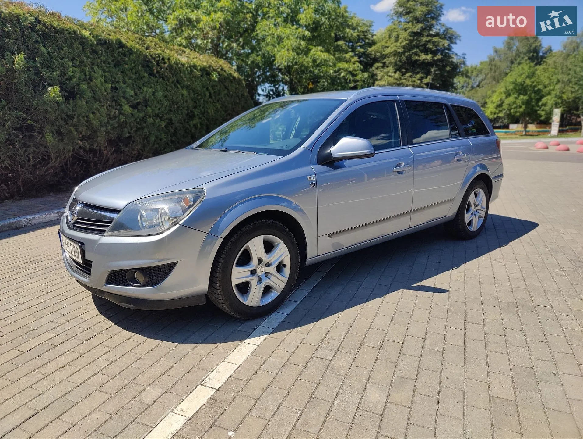2010 Opel Astra - мініатюра 12