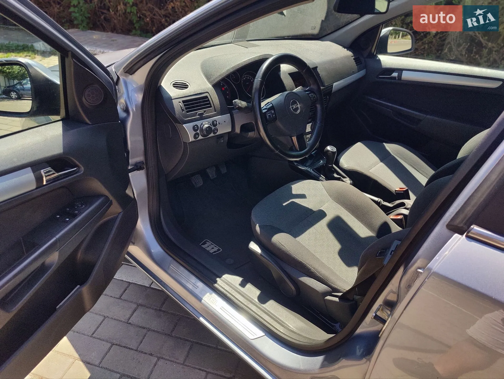 2010 Opel Astra - мініатюра 23