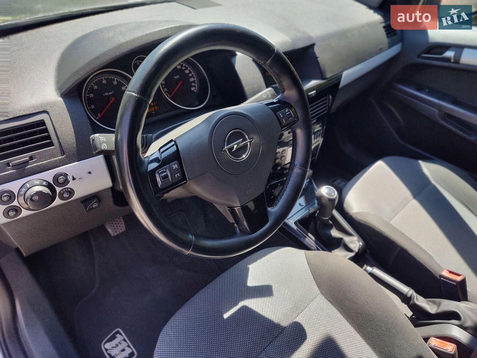 2010 Opel Astra - мініатюра 25