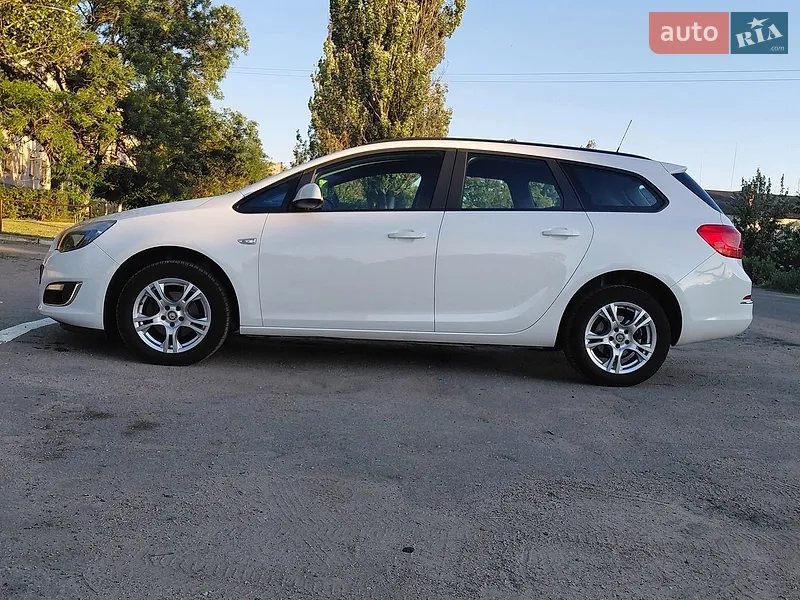 Opel Astra 2013