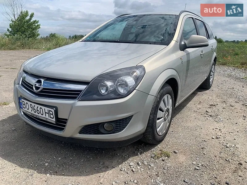 Opel Astra 2010