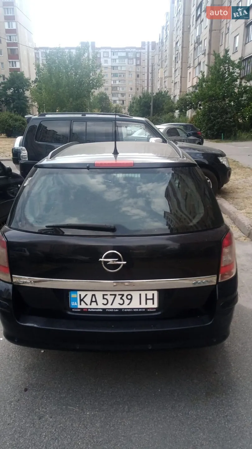 2010 Opel Astra - мініатюра 2