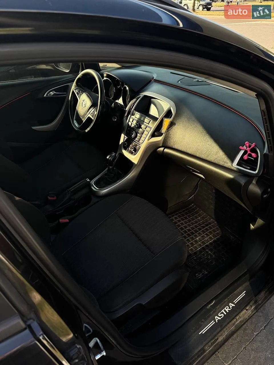 2011 Opel Astra - мініатюра 11