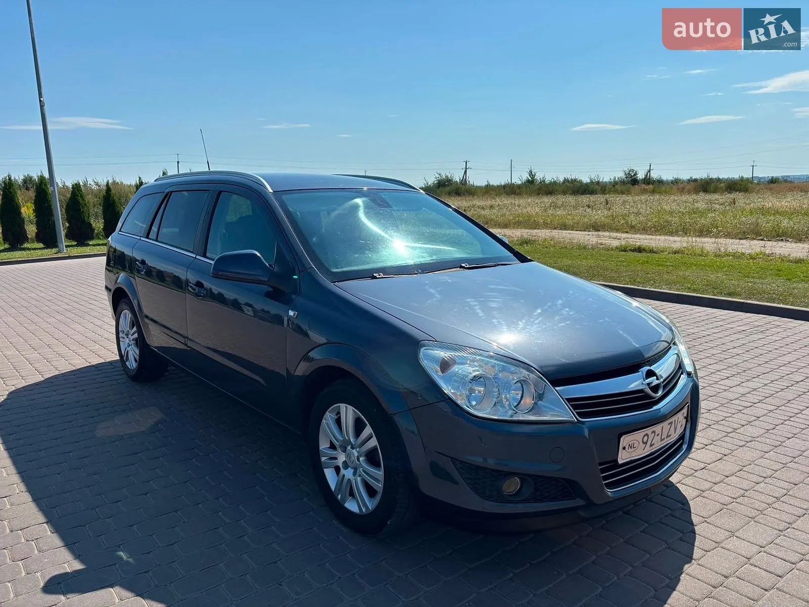 2010 Opel Astra - мініатюра 6