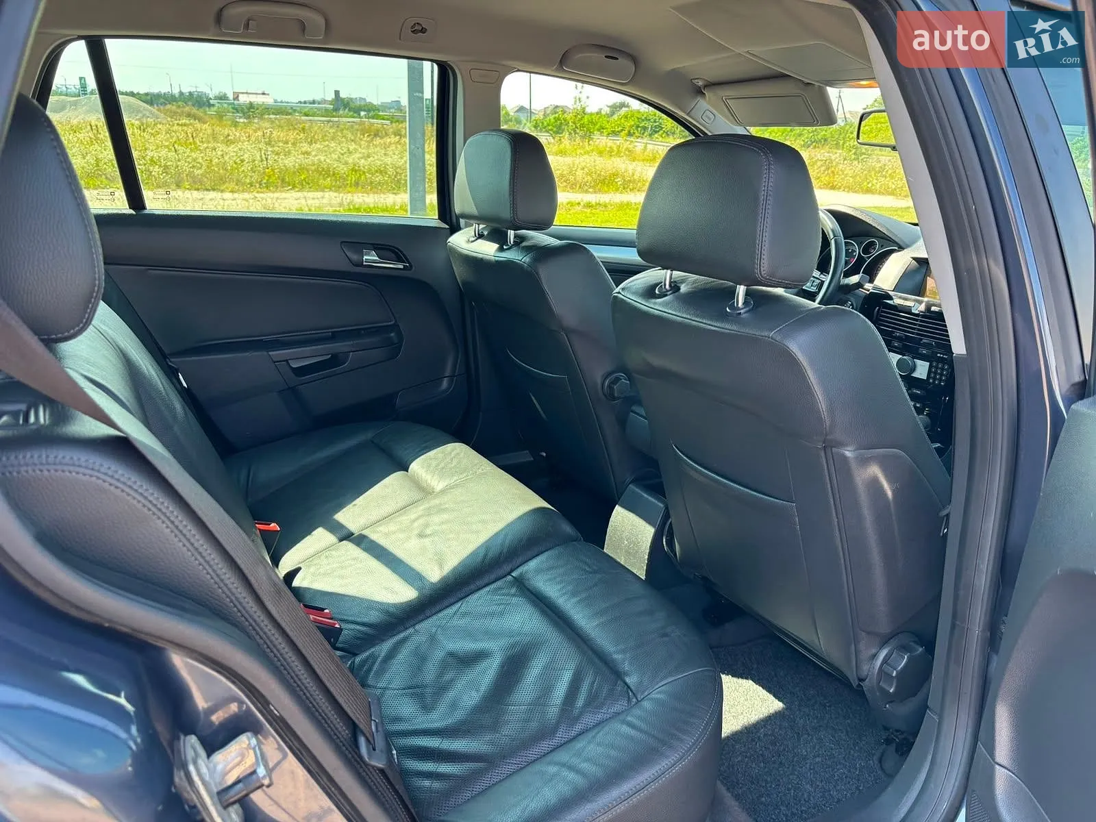2010 Opel Astra - мініатюра 11