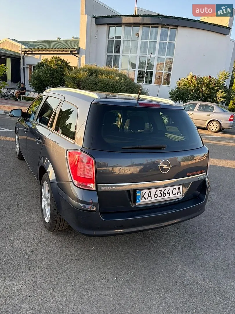 2010 Opel Astra - мініатюра 6