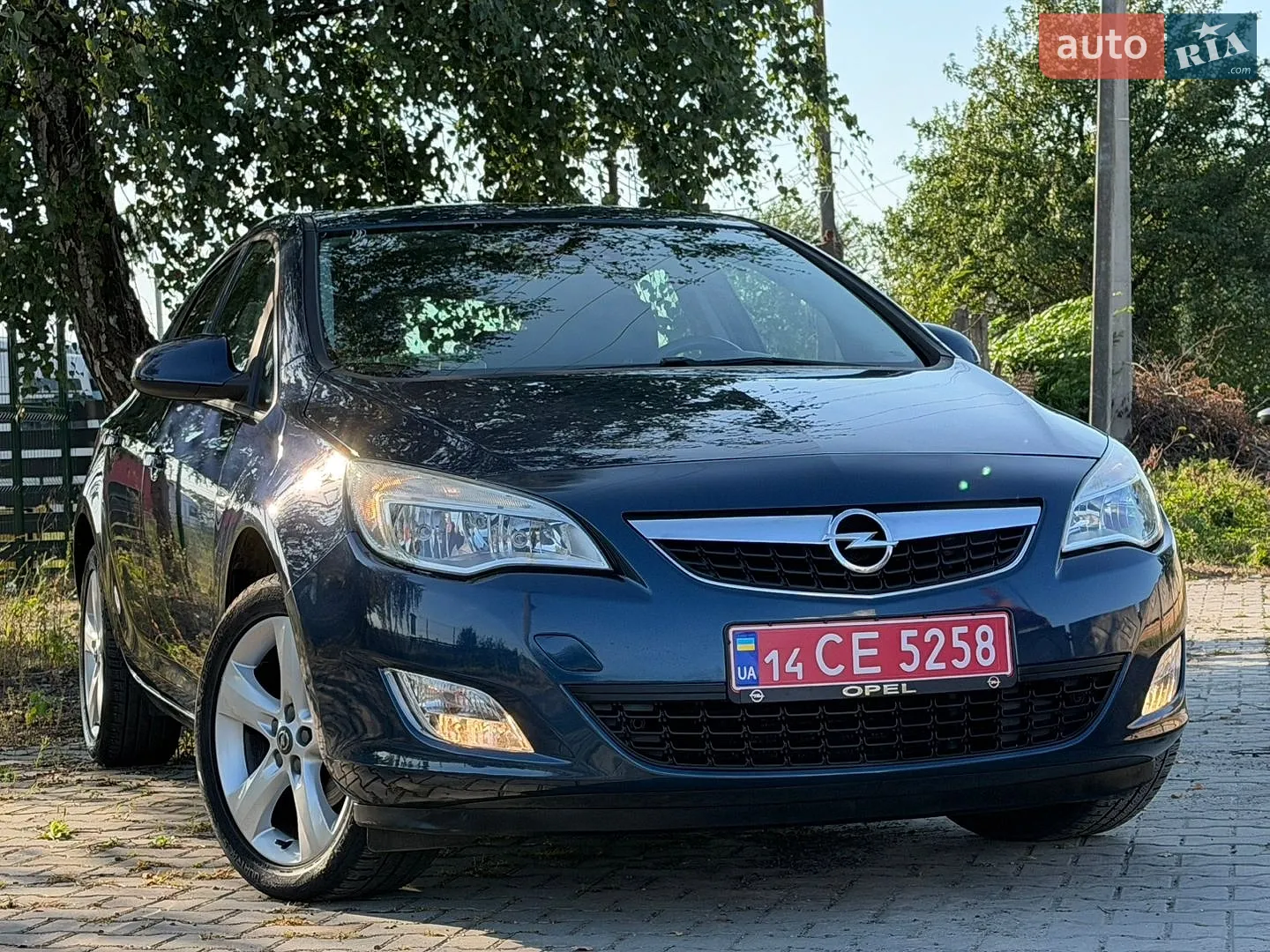 2010 Opel Astra - мініатюра 4