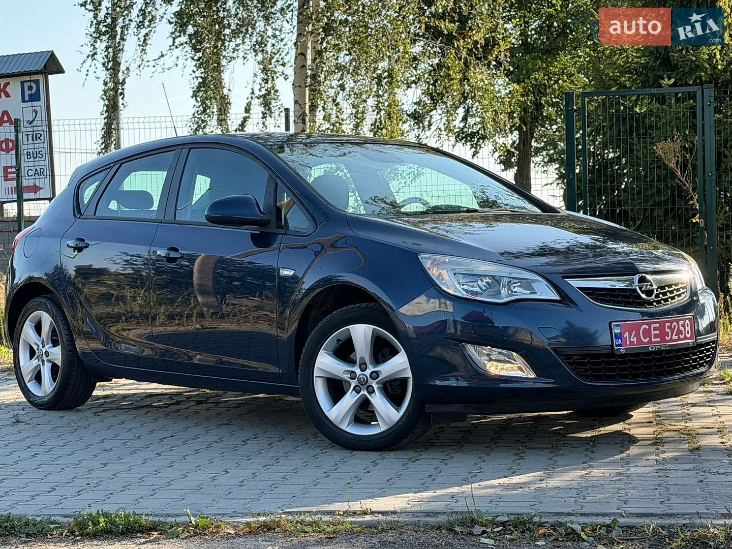 2010 Opel Astra - мініатюра 5