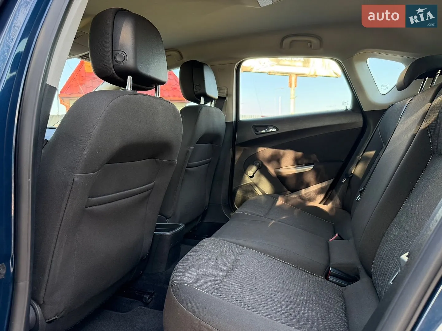 2010 Opel Astra - мініатюра 63