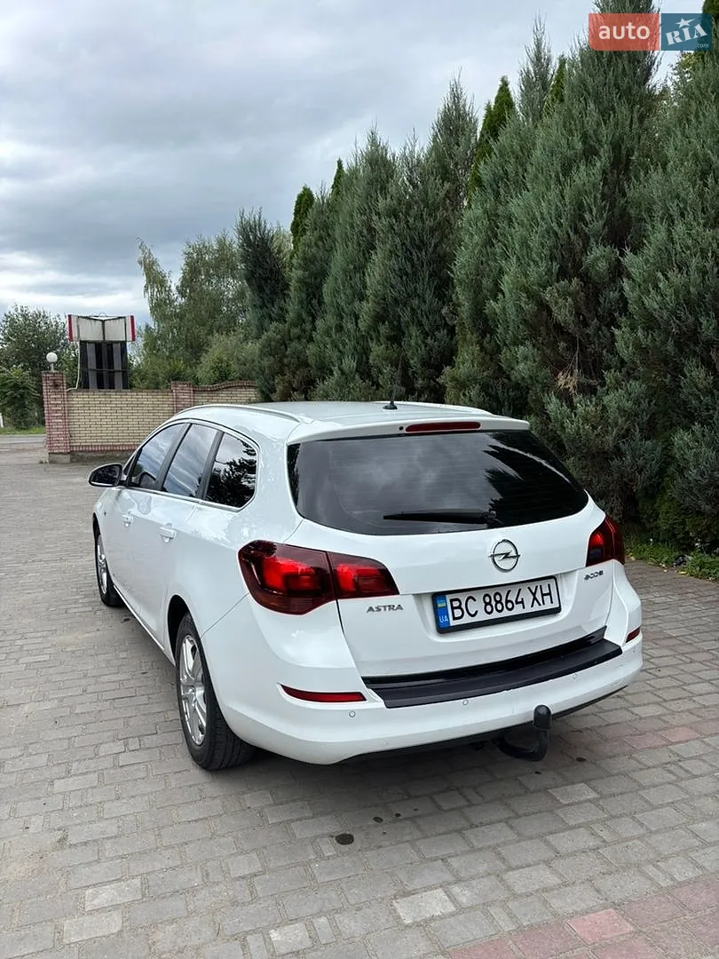 2011 Opel Astra - мініатюра 3