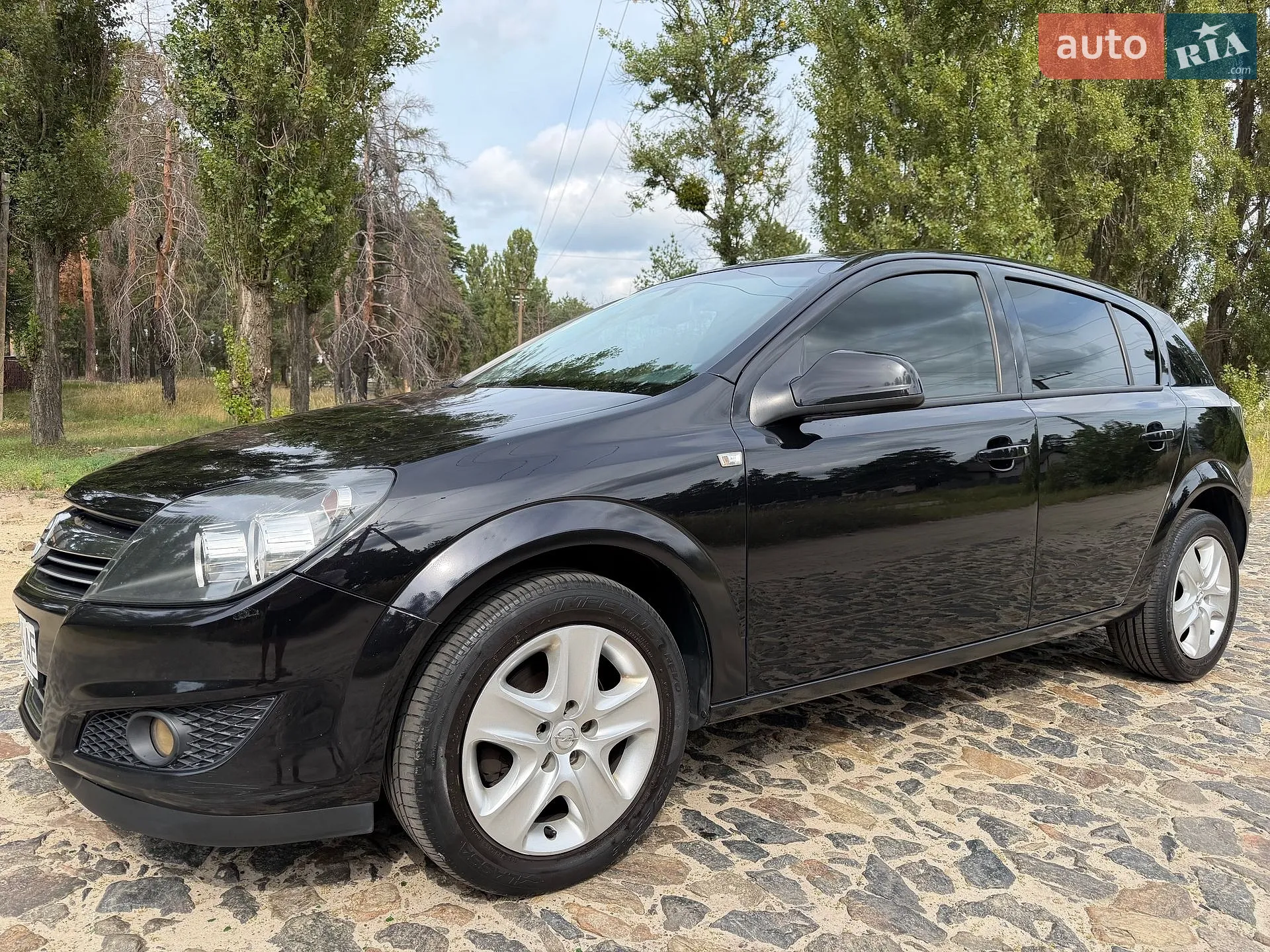2011 Opel Astra - фото 1