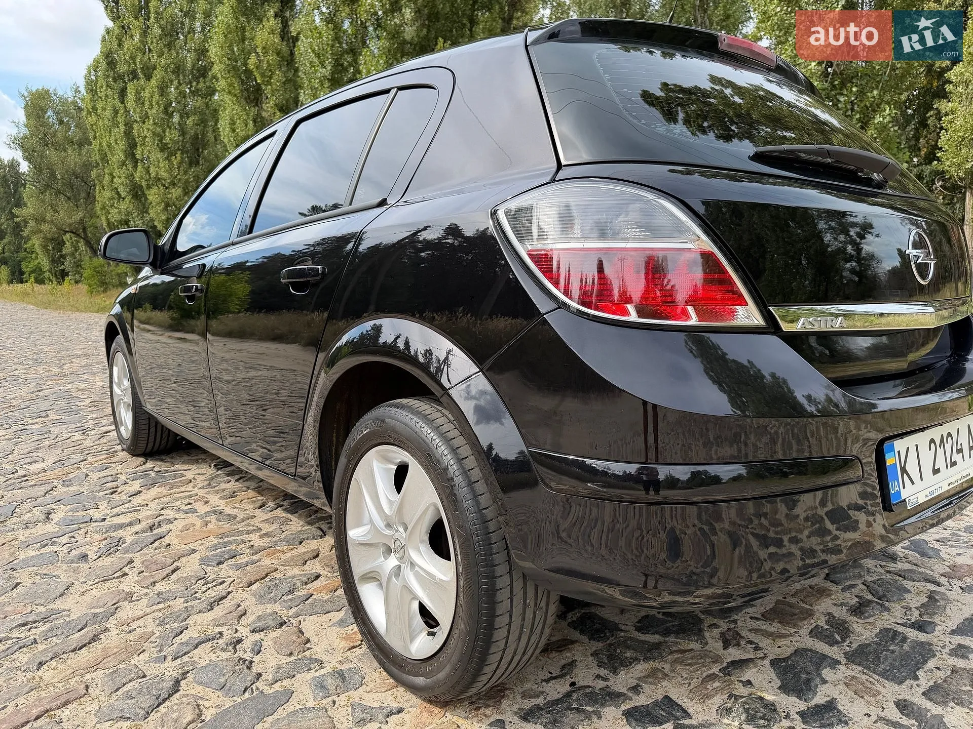 2011 Opel Astra - мініатюра 10