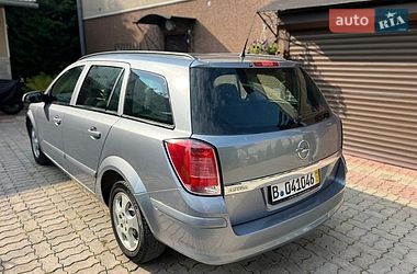 Универсал Opel Astra 2006 в Тернополе