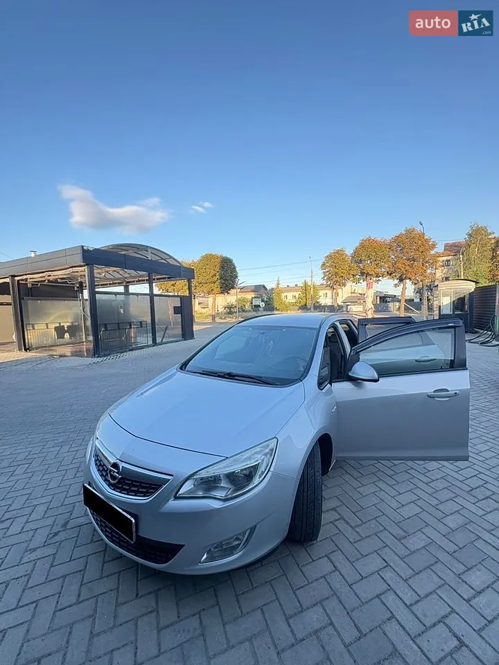 2012 Opel Astra - мініатюра 9