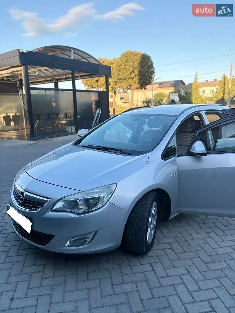 2011 Opel Astra - мініатюра 4