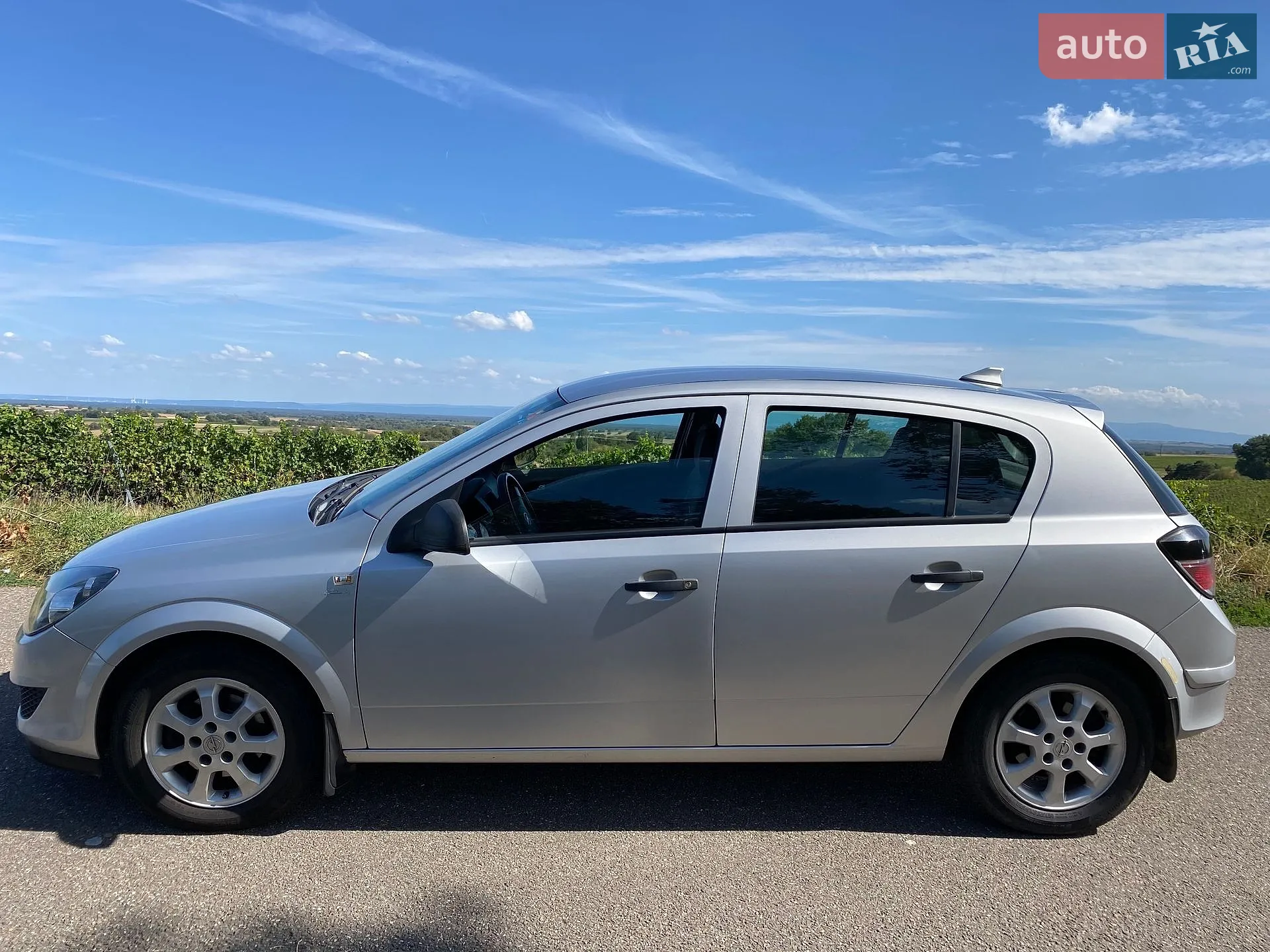 2011 Opel Astra - мініатюра 2