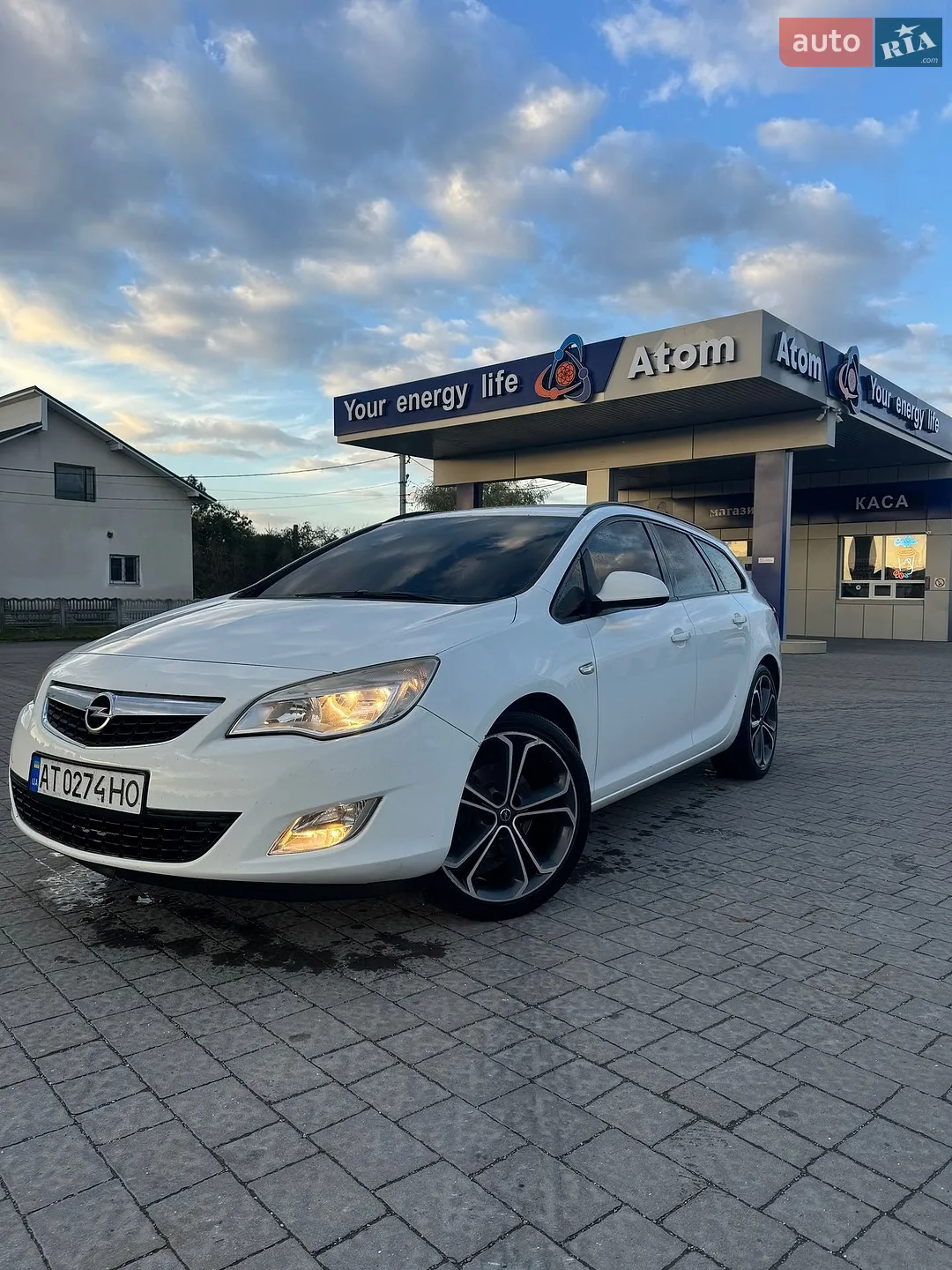 2012 Opel Astra - мініатюра 2